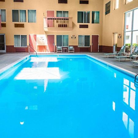 Quality Inn And Conference Center Greeley Downtown Екстер'єр фото