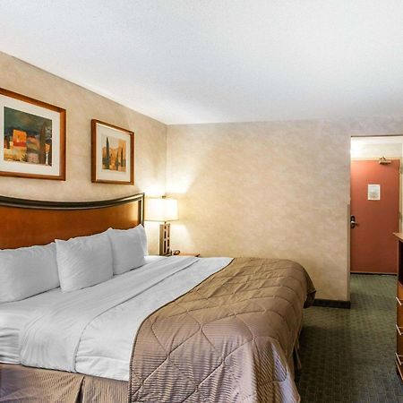 Quality Inn And Conference Center Greeley Downtown Екстер'єр фото