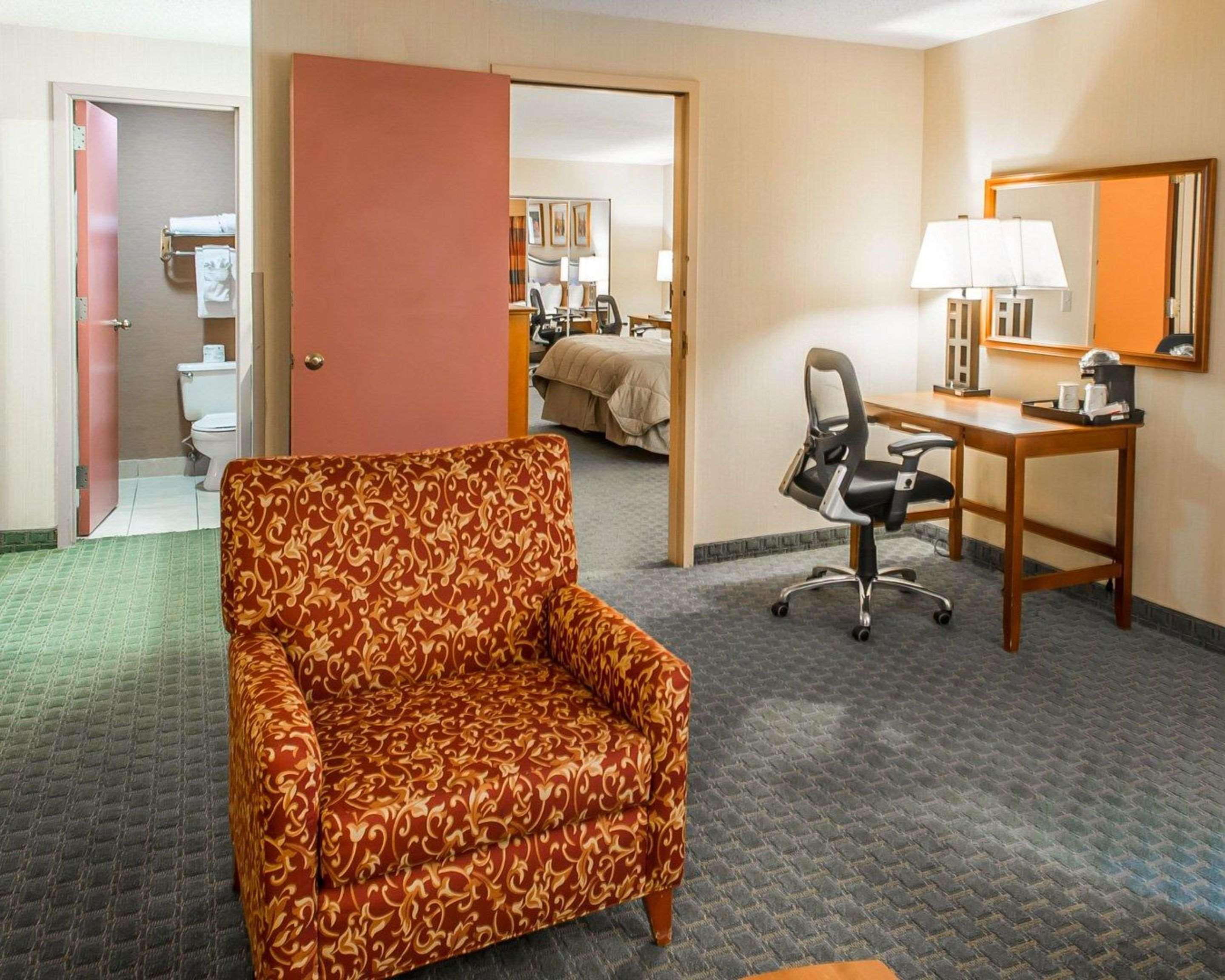 Quality Inn And Conference Center Greeley Downtown Екстер'єр фото
