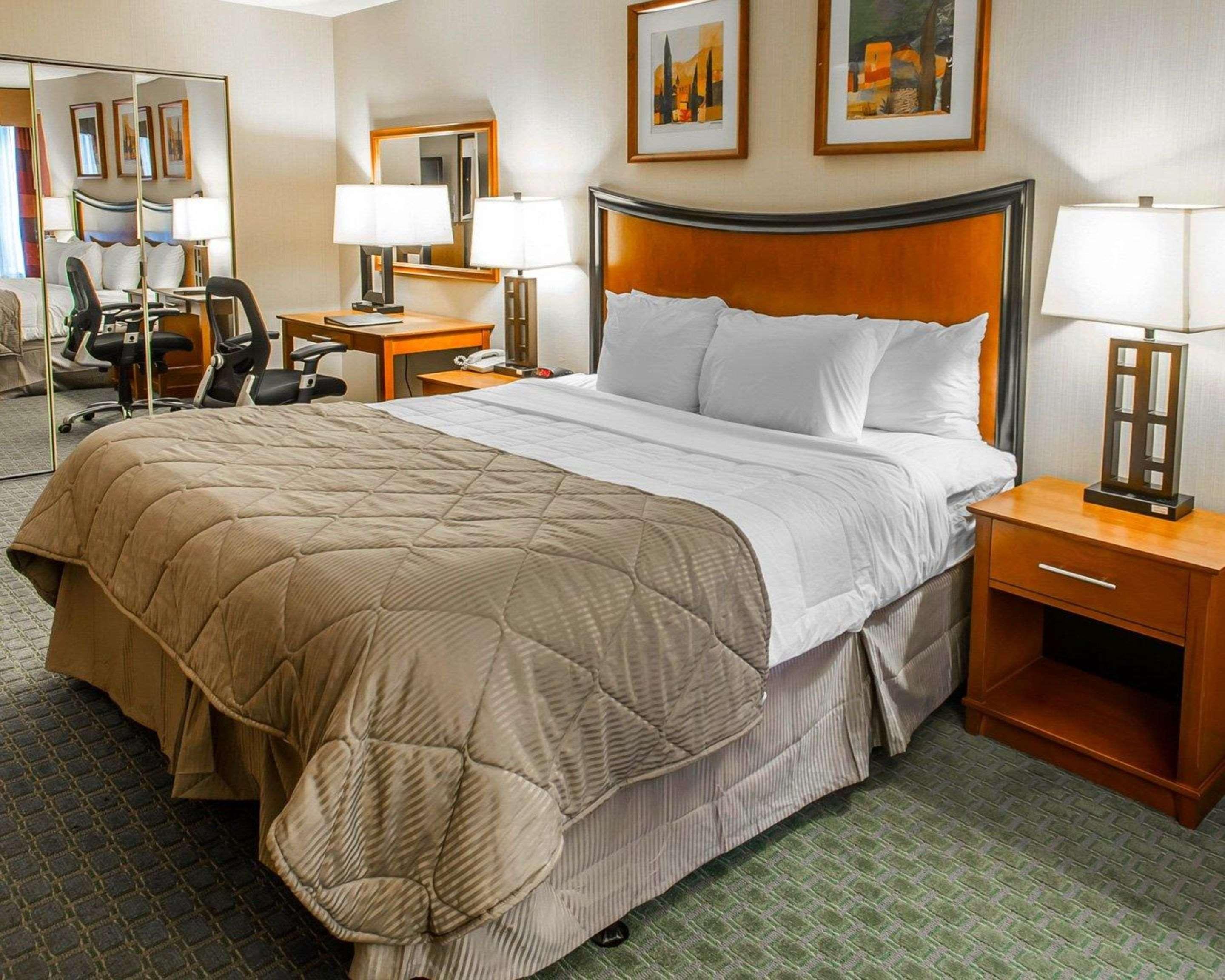 Quality Inn And Conference Center Greeley Downtown Екстер'єр фото