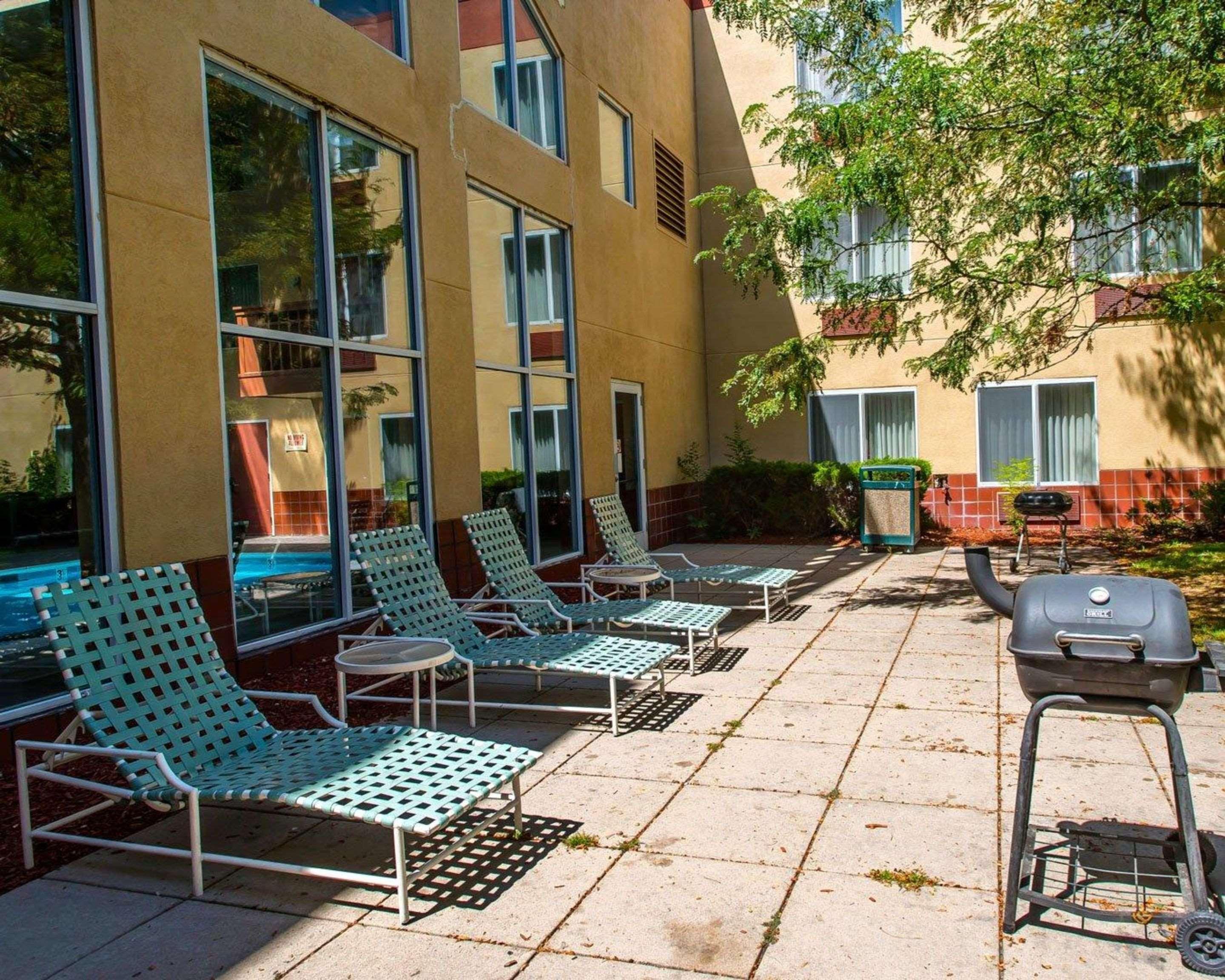Quality Inn And Conference Center Greeley Downtown Екстер'єр фото