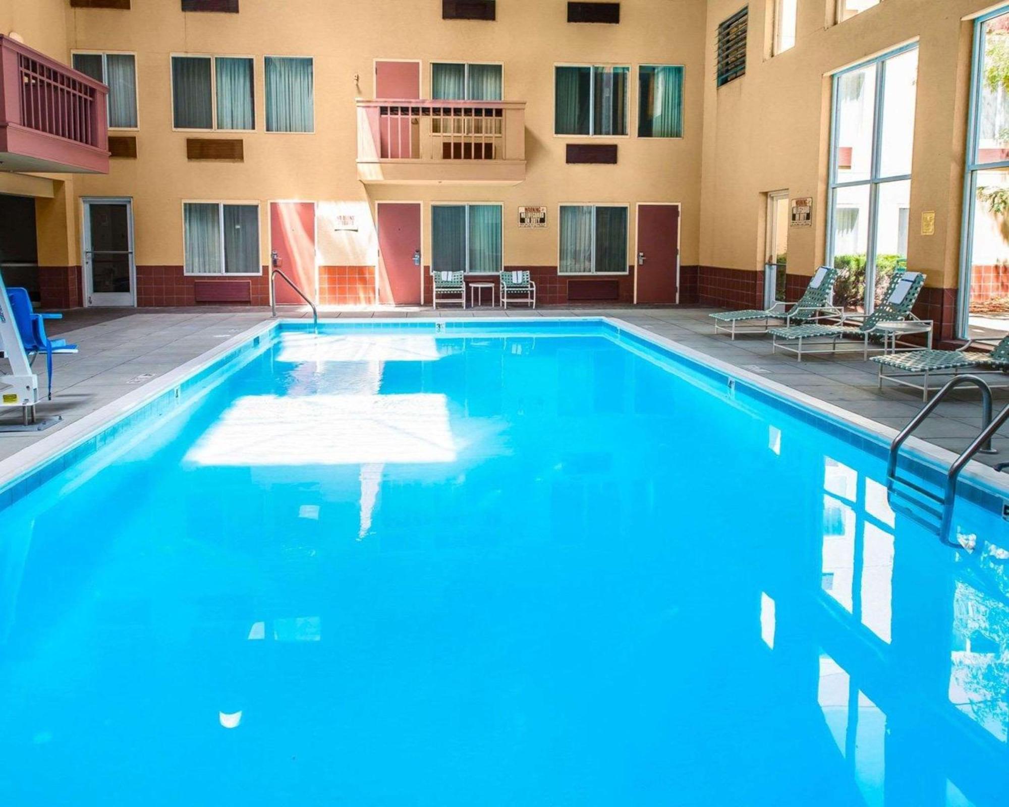 Quality Inn And Conference Center Greeley Downtown Екстер'єр фото