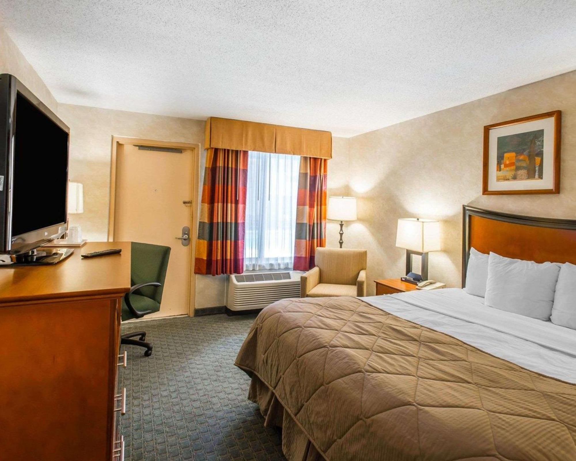 Quality Inn And Conference Center Greeley Downtown Екстер'єр фото