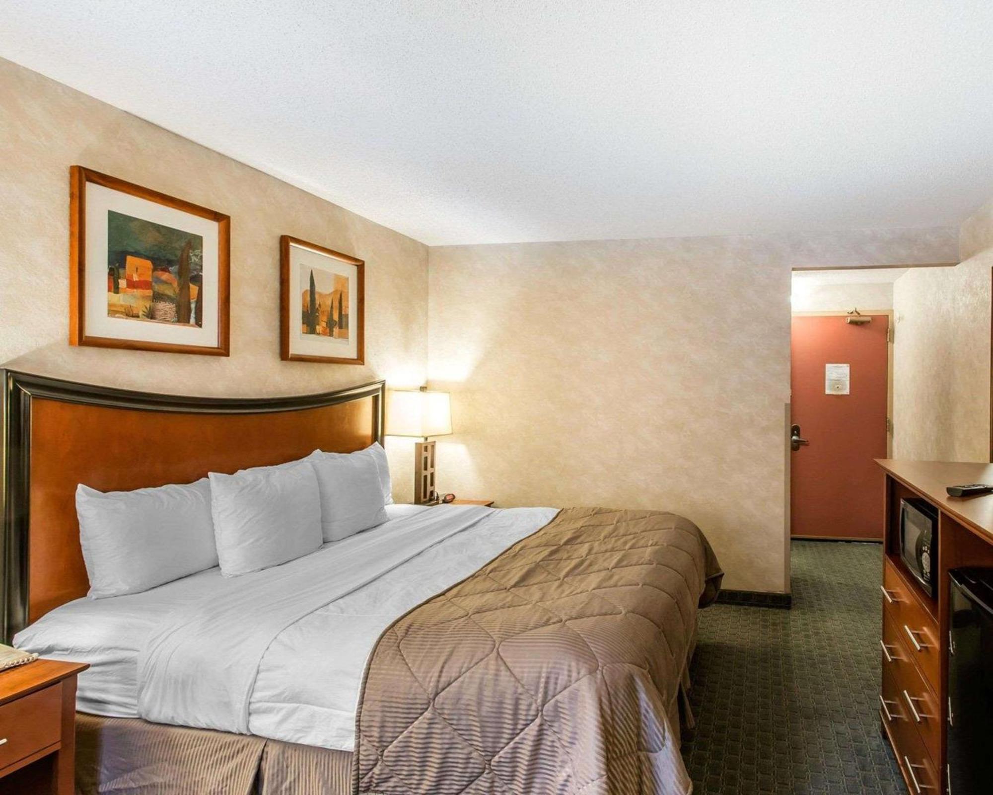 Quality Inn And Conference Center Greeley Downtown Екстер'єр фото