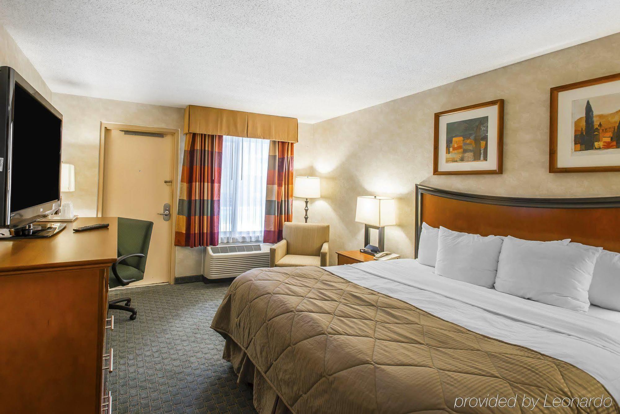 Quality Inn And Conference Center Greeley Downtown Екстер'єр фото