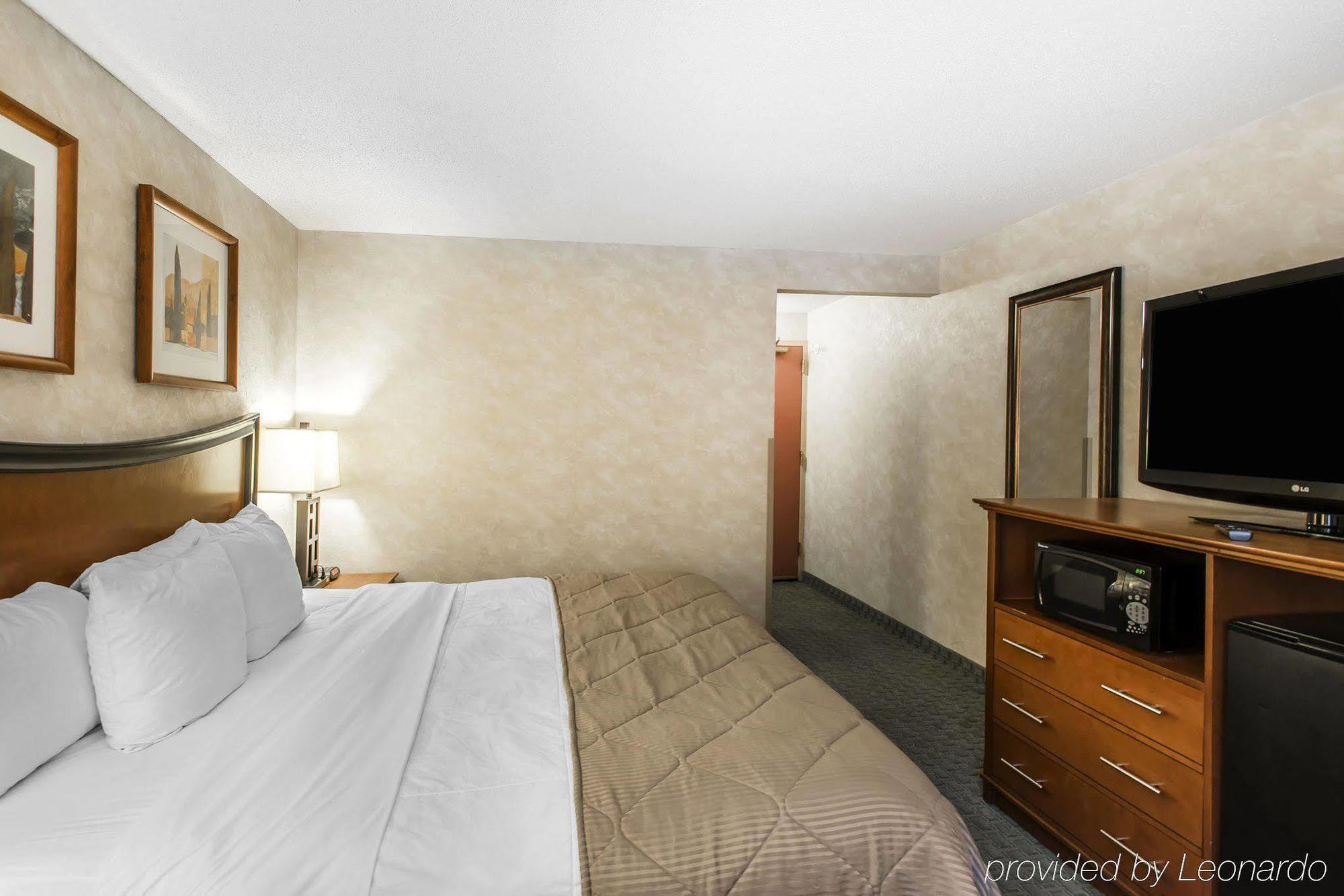 Quality Inn And Conference Center Greeley Downtown Екстер'єр фото