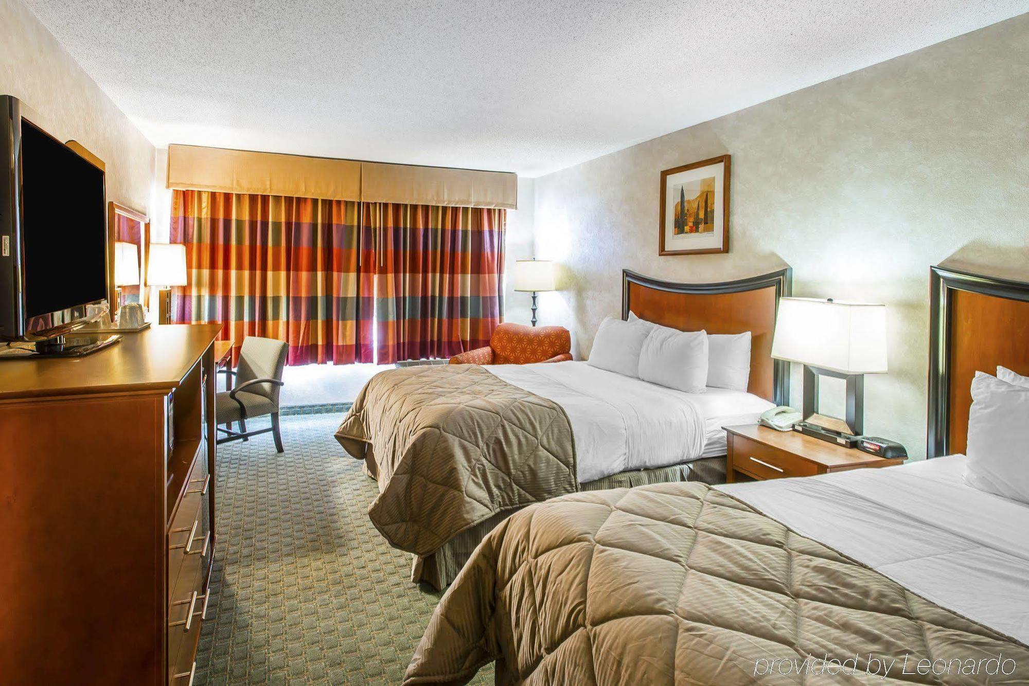 Quality Inn And Conference Center Greeley Downtown Екстер'єр фото